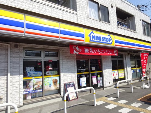コンビニ　ミニストップ 東川口3丁目店（コンビニ）まで256m