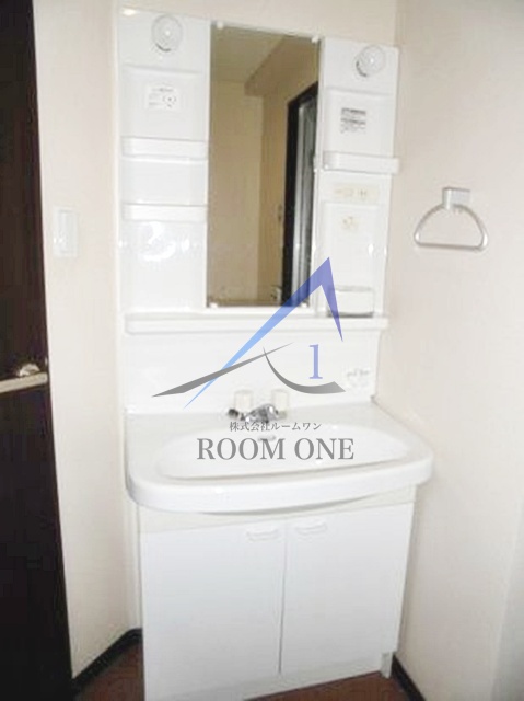 洗面設備　洗面台です。