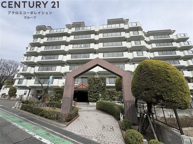 建物外観　敷地内に駐車場あります！