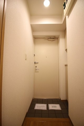 玄関　同タイプ室内写真