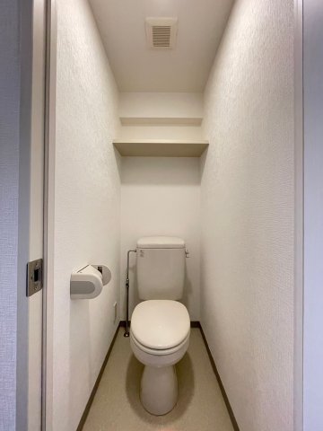 トイレ　落ち着いたトイレです