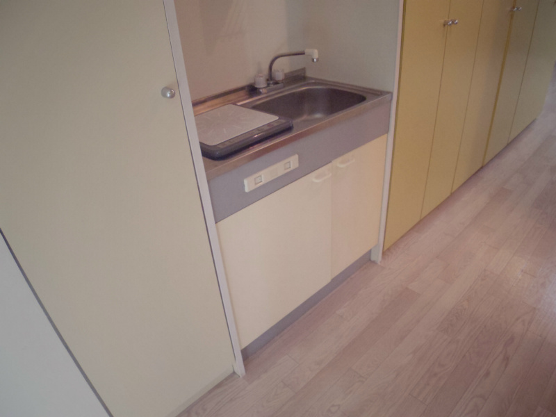 キッチン　小さめですが十分ですよ！