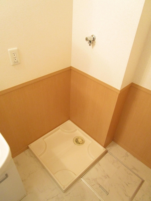 洗面設備　洗濯機置き場