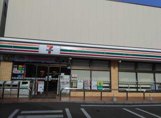 コンビニ　セブンイレブン墨田４丁目店（コンビニ）まで294m