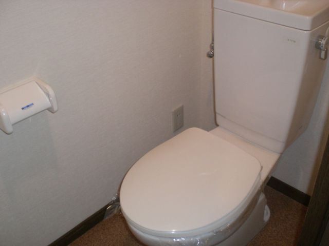 トイレ　清潔感のあるトイレです