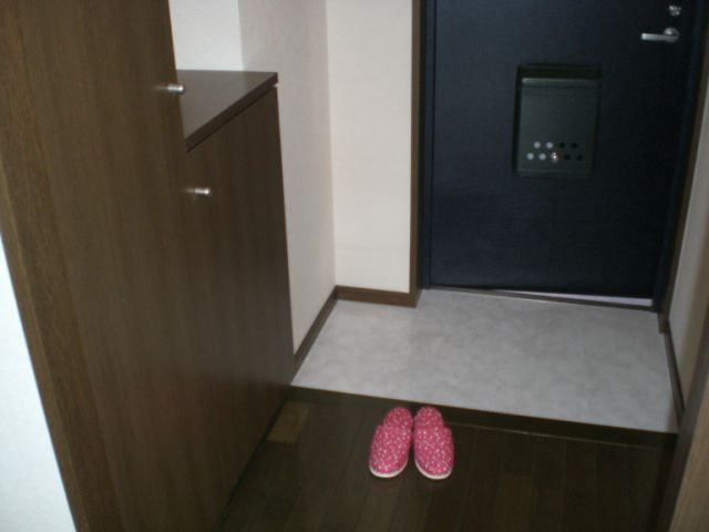 玄関　下駄箱付いてます