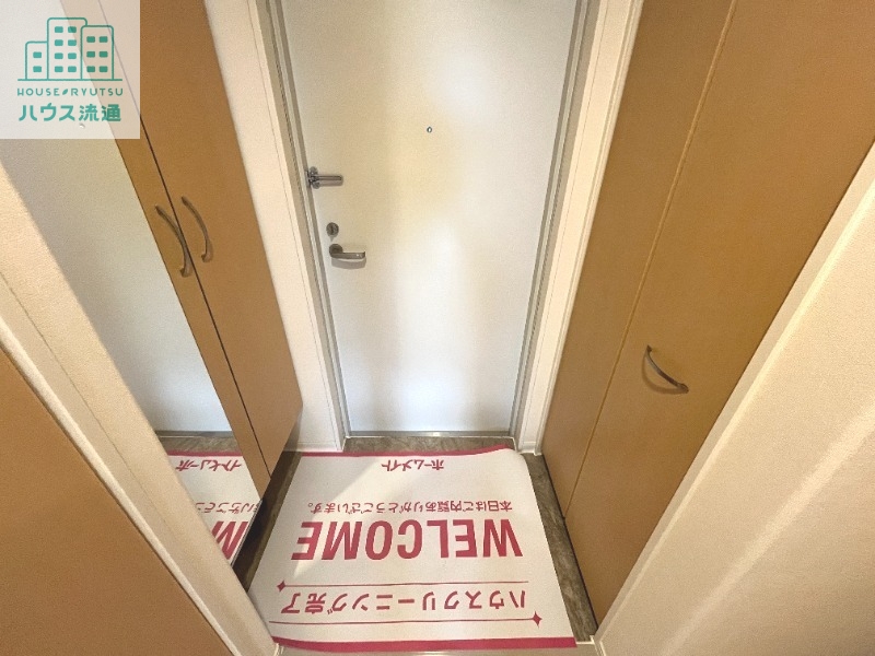 玄関　※同タイプ別号室のお写真です