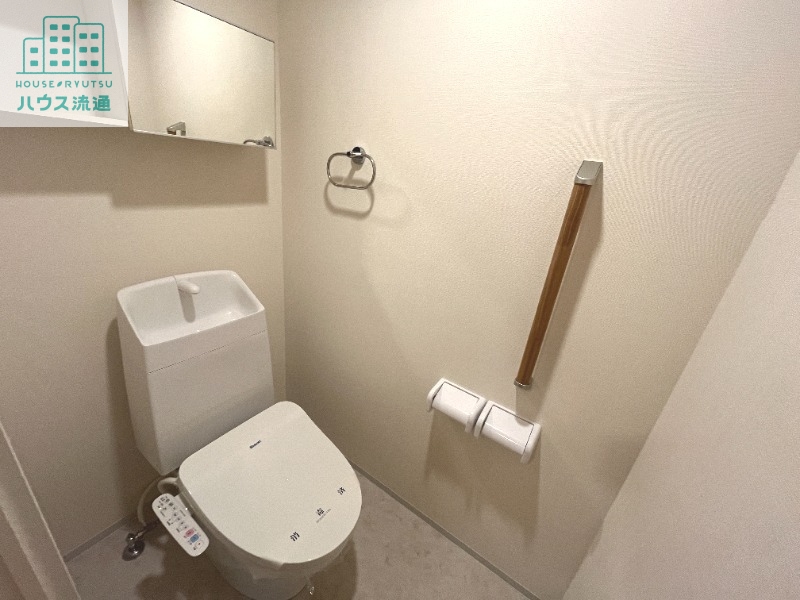 トイレ　※同タイプ別号室のお写真です