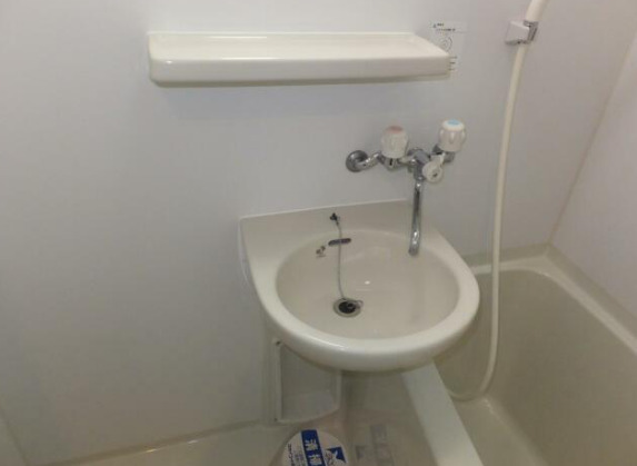 洗面設備　洗面所です