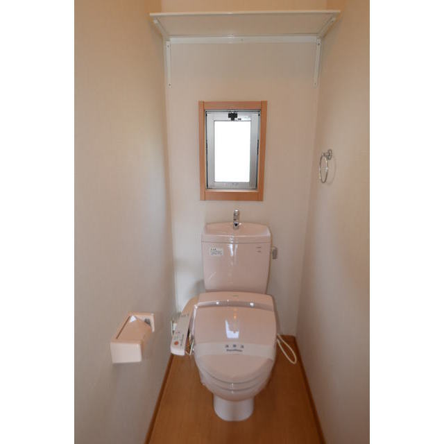 トイレ　温水洗浄暖房便座