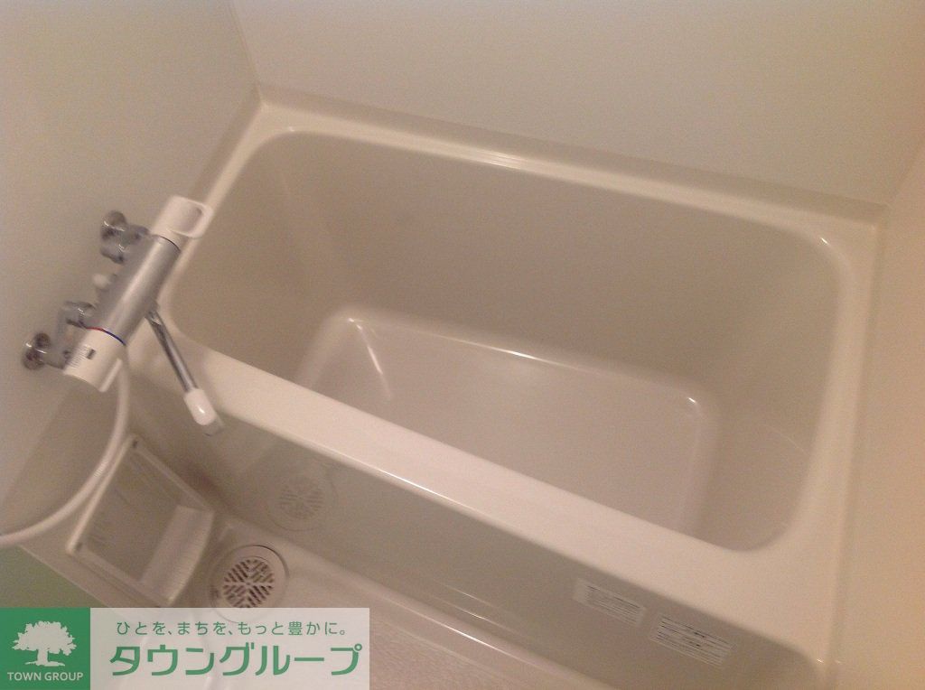 バス・シャワールーム　サーモスタット付水栓あります！