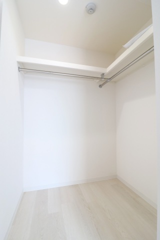 収納　ウォークインクローゼット