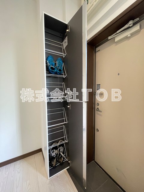 収納　シューズBOX