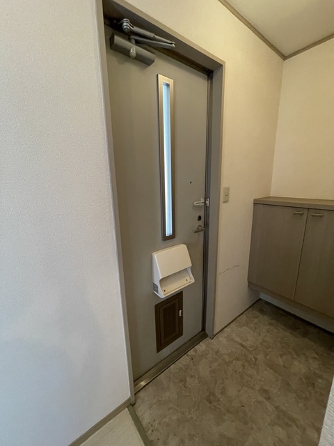 玄関　別部屋参考写真です