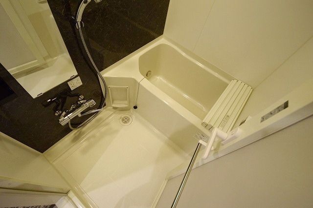 バス・シャワールーム　★他号室の参考画像です★