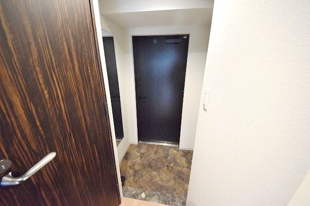 玄関　★他号室の参考画像です★