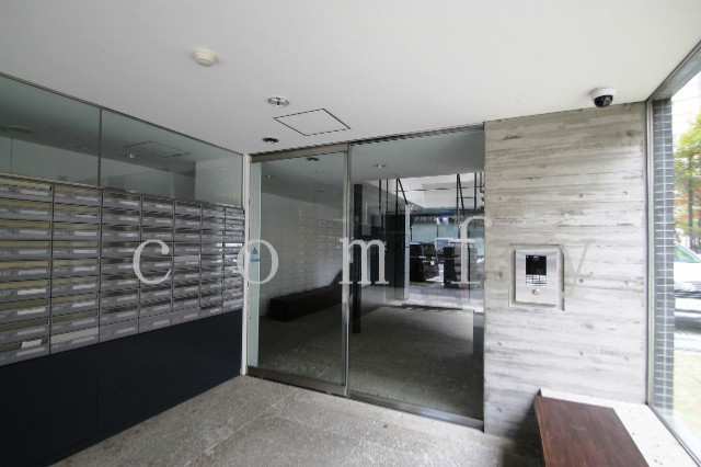 その他共有部分　正面入り口