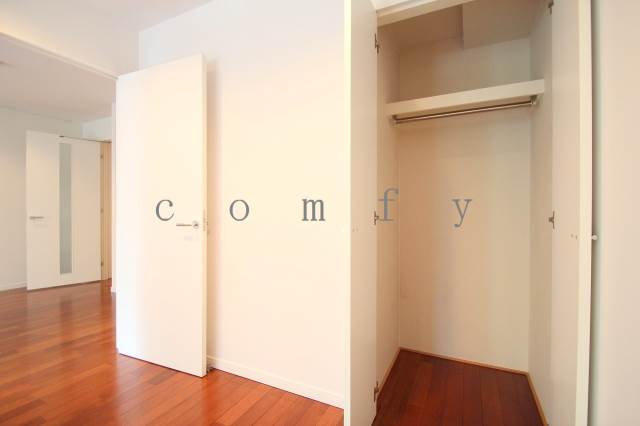 収納　奥行きのあるクローゼット