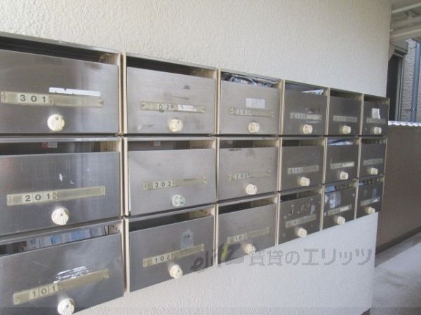 エントランス　集合ポスト