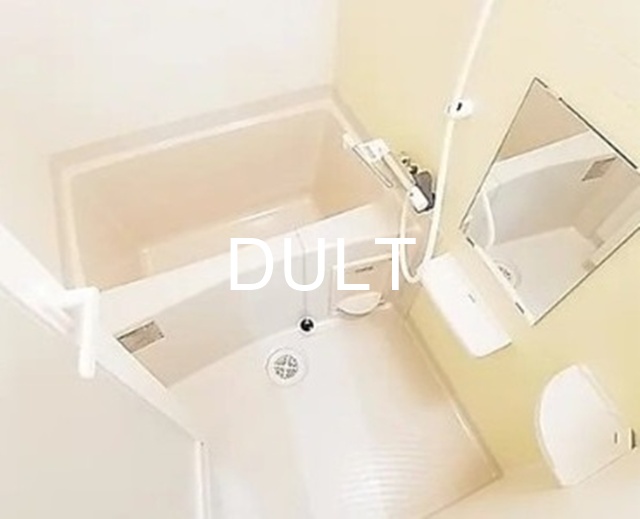 バス・シャワールーム　バスルームです。