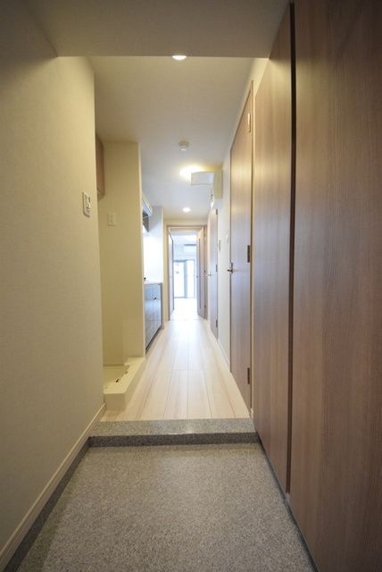 玄関　★お部屋探しは株式会社タウンハウジング東京まで★