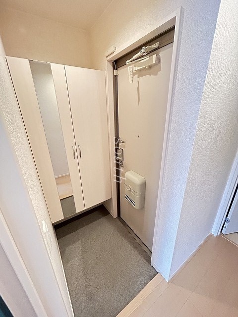 玄関　シューズＢＯＸ付きの玄関