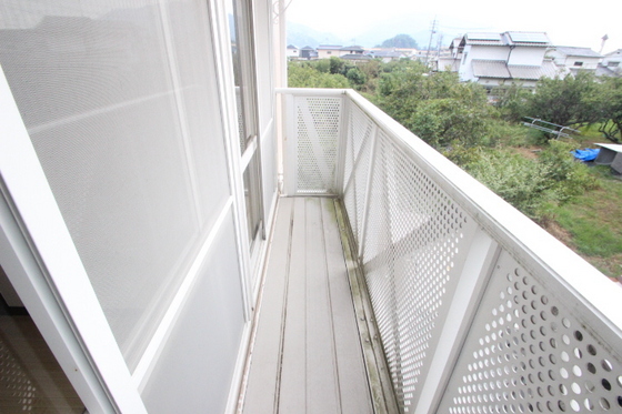 バルコニー　※別部屋の写真です