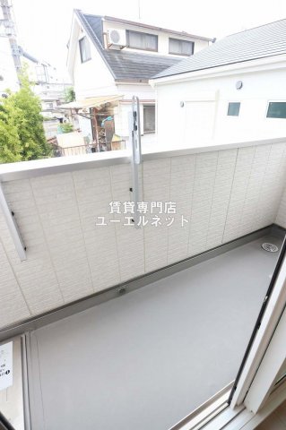 バルコニー　バルコニー付きで採光＆風通し良好！