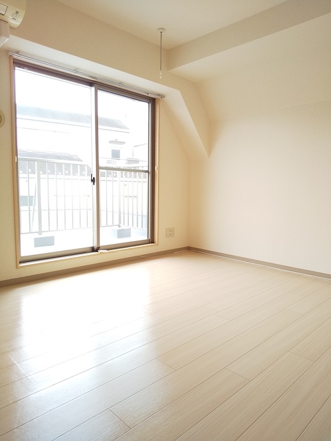 その他部屋・スペース　最上階につき、ルーフバルコニー付のお部屋です★