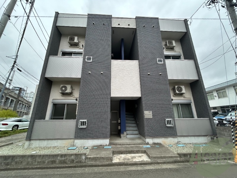 建物外観　仙台市青葉区小田原５丁目「Ｐｒｅｃｉｏｕｓ　Ｃｏｕｒｔ」