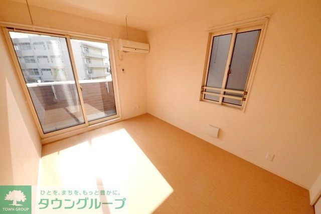 居室・リビング　日当たり良好2面採光採光角部屋