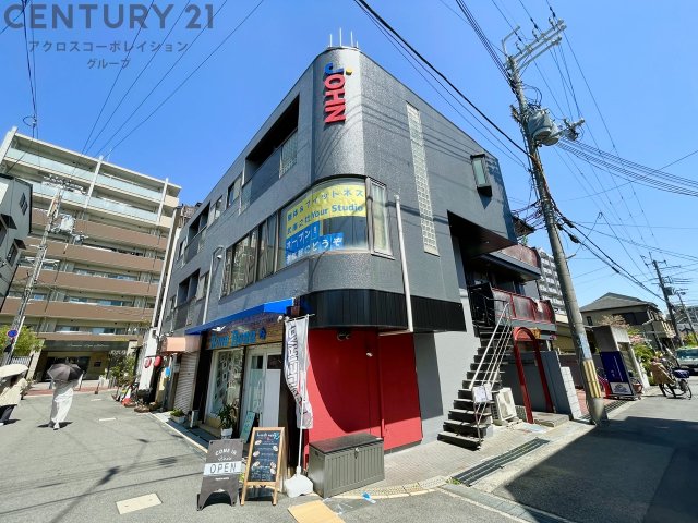 建物外観　居住者専用のごみ置き場があります♪