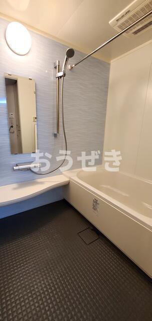バス・シャワールーム　?