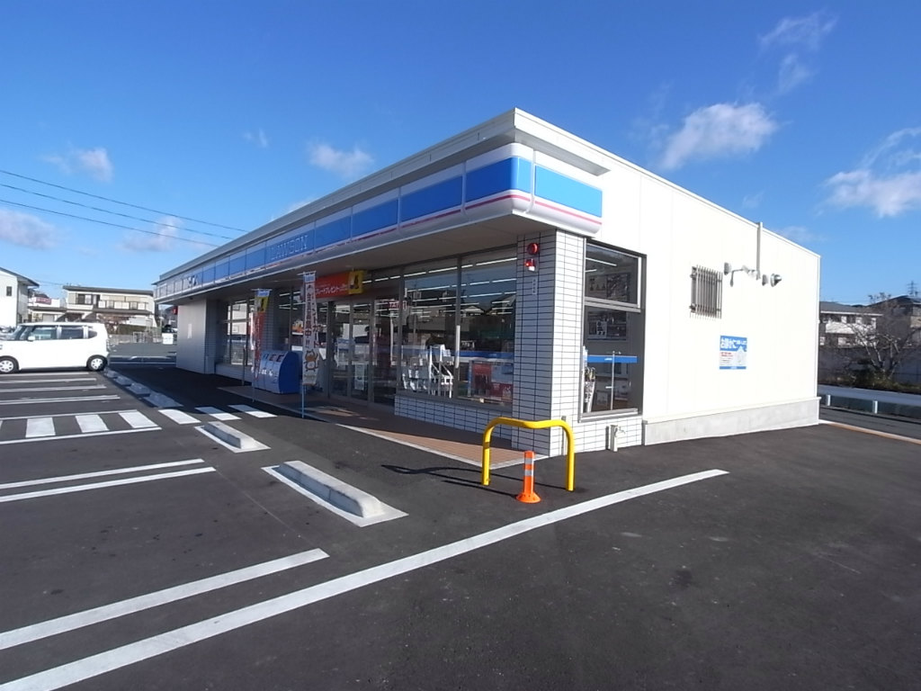 コンビニ　ローソン 浜松富塚北店（コンビニ）まで358m