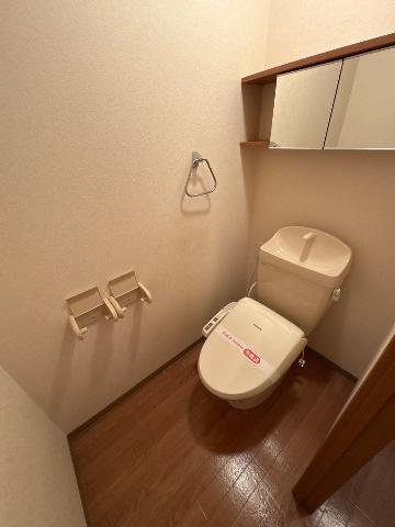 トイレ　トイレ