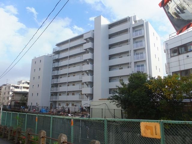 建物外観　パスモ対応オートロック