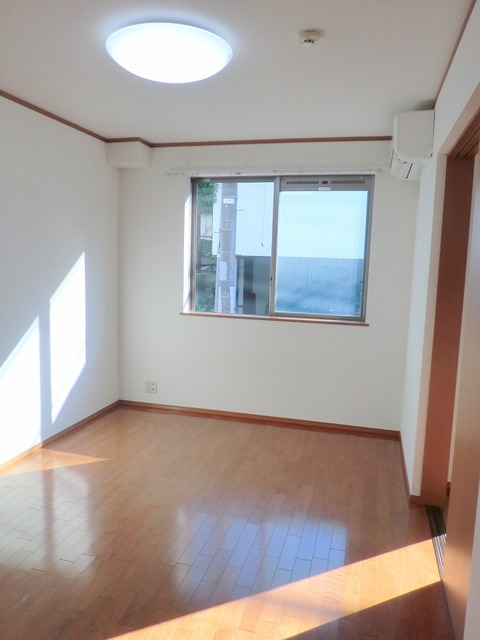その他部屋・スペース　★明るいフローリングの角部屋です★
