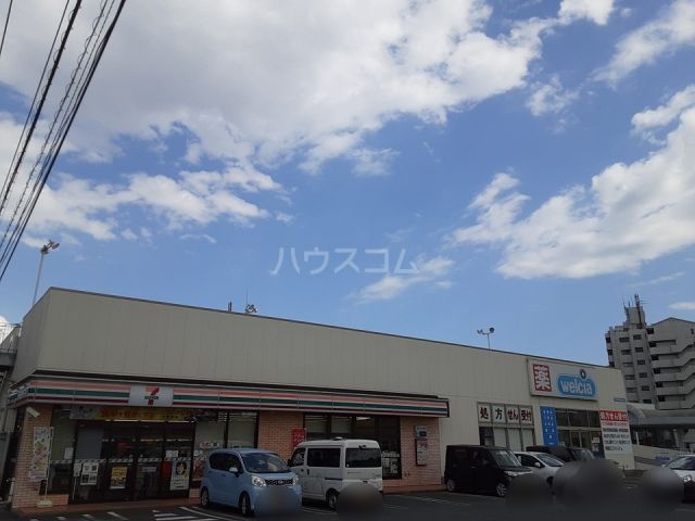 コンビニ　セブンイレブン 伊勢原田中店（コンビニ）まで751m