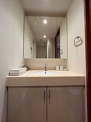 洗面設備　同マンション別部屋参照。