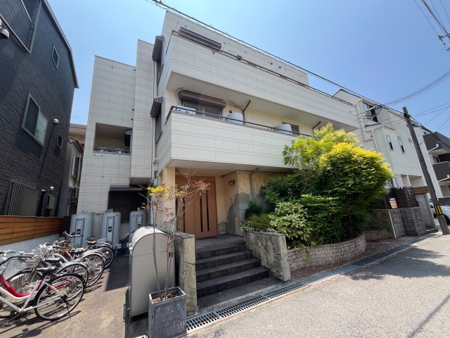 アンジョリジャルダン門戸厄神の外観写真
