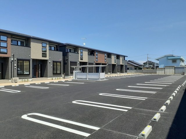 駐車場　駐車スペースもあります