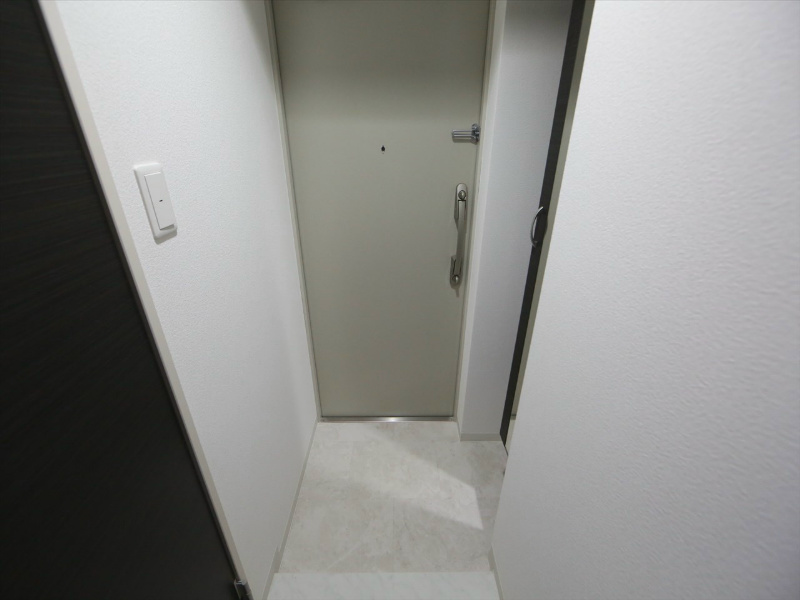 玄関　玄関　シューズボックス（姿鏡付き）　ダブルロック