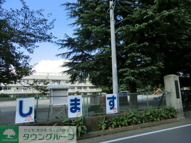 小学校　南部小学校（小学校）まで580m