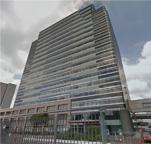 銀行　三菱東京ＵＦＪ銀行　中央市場支店（銀行）まで1164m