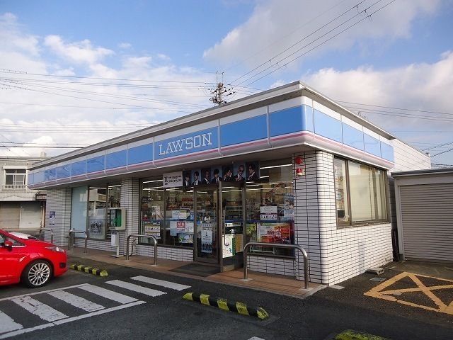 コンビニ　ローソン川尻店様（コンビニ）まで500m