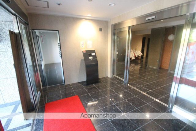 北大阪急行 江坂駅 徒歩2分 15階建 築7年の外観写真