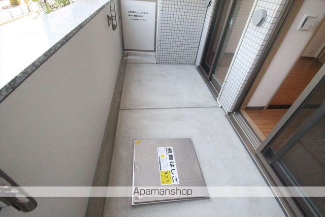 北大阪急行 江坂駅 徒歩2分 15階建 築7年の内装写真
