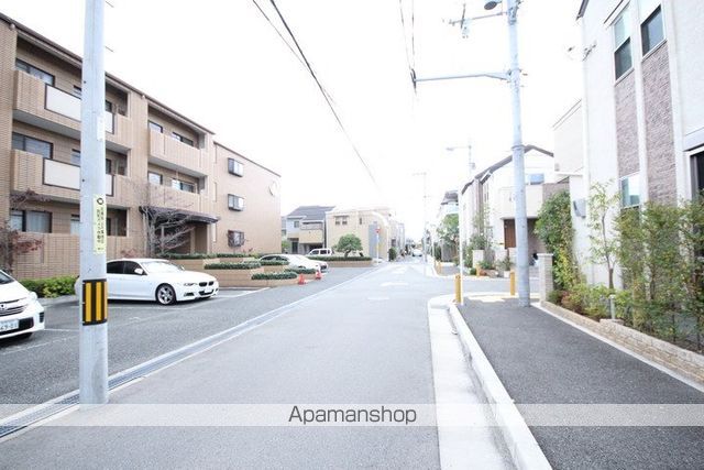 その他　前面道路（その他）まで0m