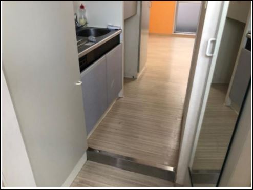 玄関　別部屋