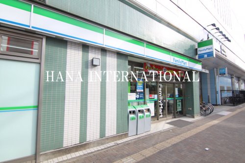 コンビニ　ファミリーマート 南篠崎町二丁目店（コンビニ）まで935m